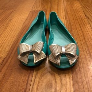 RASOLLI teal rubber bow slip on flats